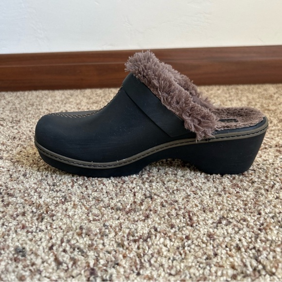 Crocs Cobbler Eva Women's Size 8 Brown Faux Fur Lined Clogs Mules Shoes (11552) - Picture 7 of 11